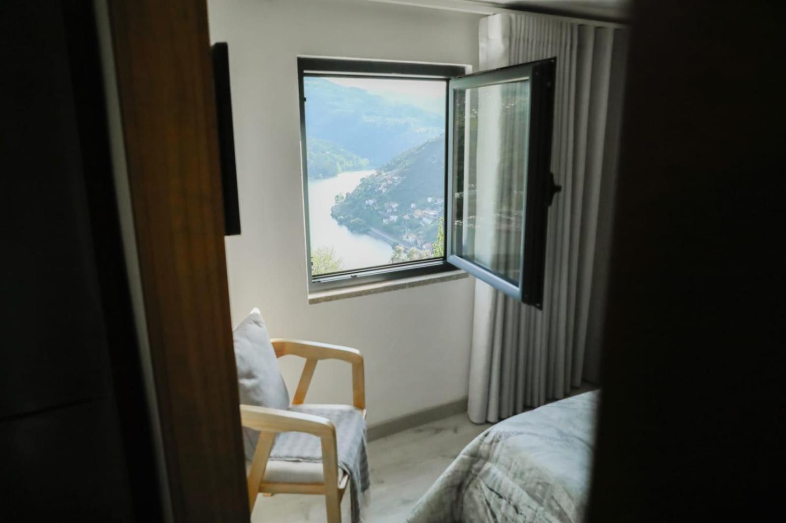Oporto Cruz - Douro Valley ไบเยา ภายนอก รูปภาพ